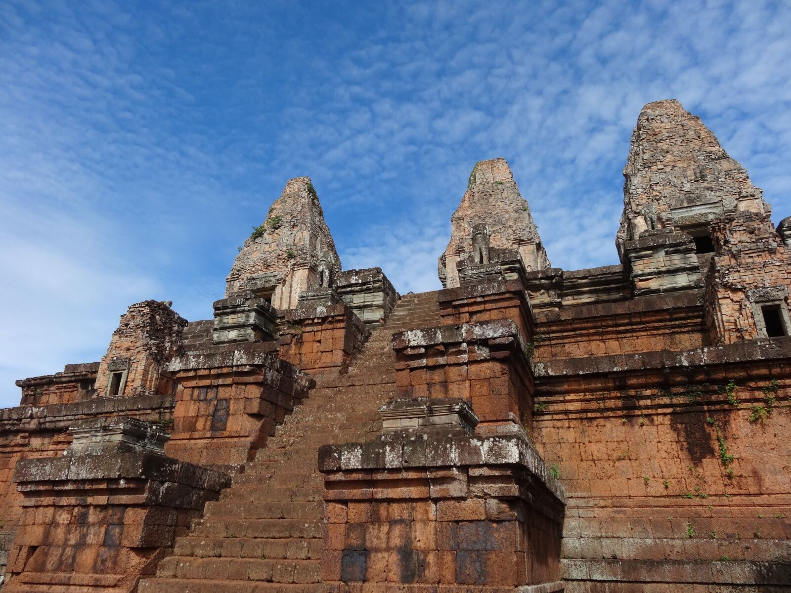 Sony Cyber-shot DSC-HX20V sample photo. Cambodia, angkor, temple photography
