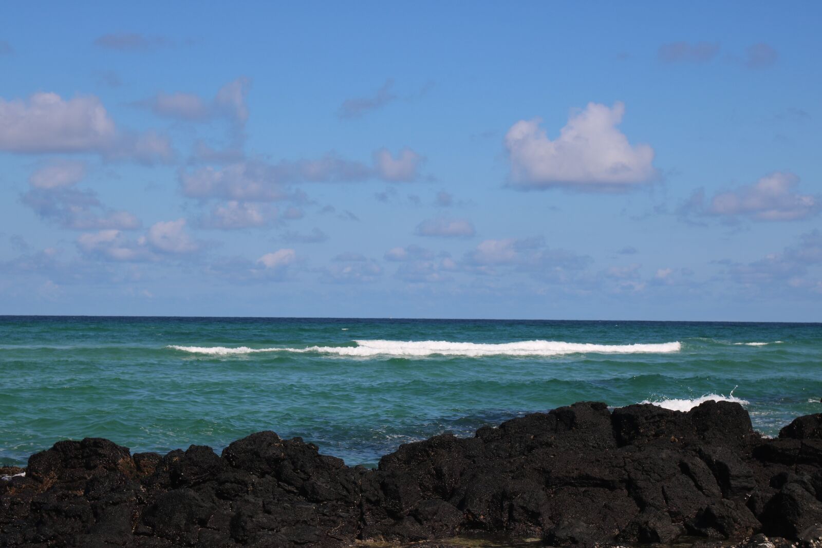 Canon EOS 750D (EOS Rebel T6i / EOS Kiss X8i) sample photo. Sea, jeju island, sky photography