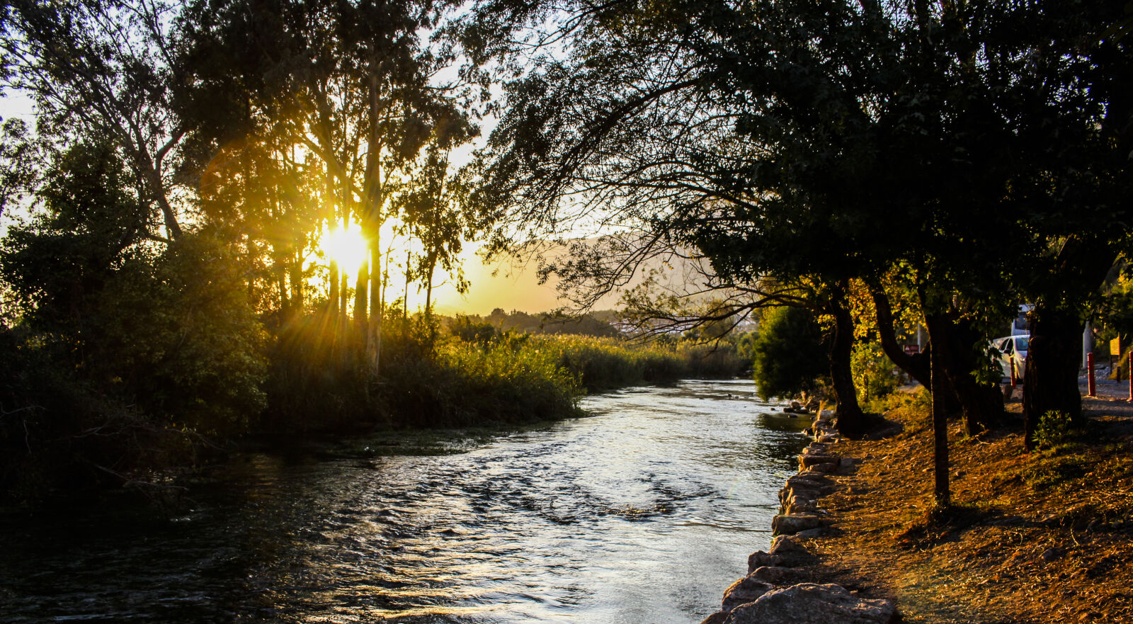 Canon EOS 700D (EOS Rebel T5i / EOS Kiss X7i) sample photo. River, with, tress, during photography