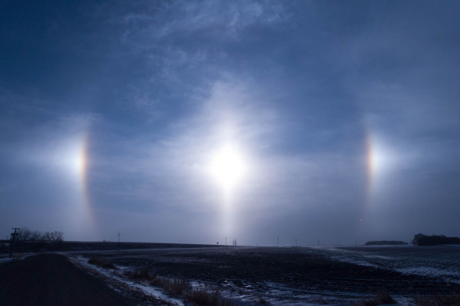 Nikon D5000 sample photo. Sundog, winter, cold photography
