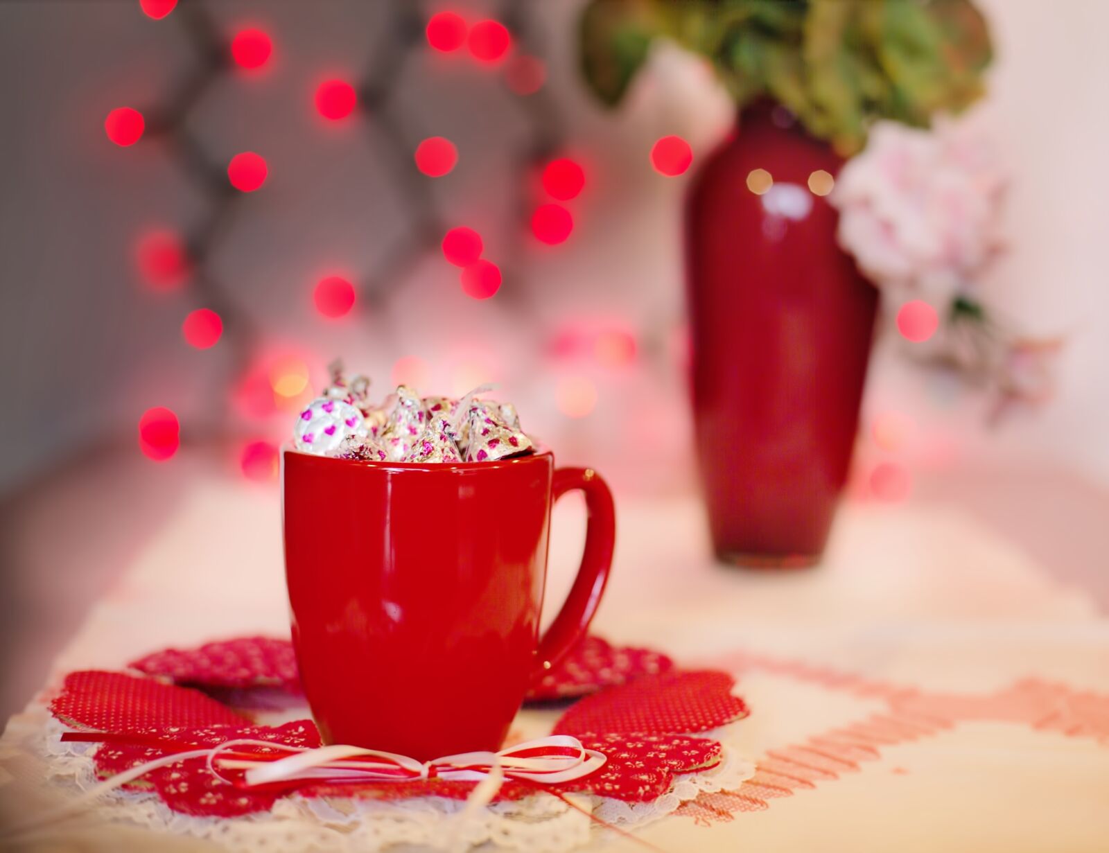 Canon EF 50mm F1.4 USM sample photo. Valentine's day, red, mug photography