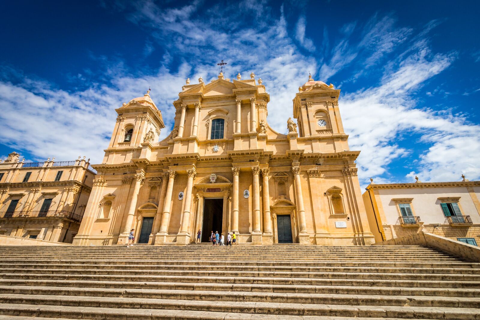 Canon EOS 700D (EOS Rebel T5i / EOS Kiss X7i) sample photo. Cathedral, noto, sicily photography