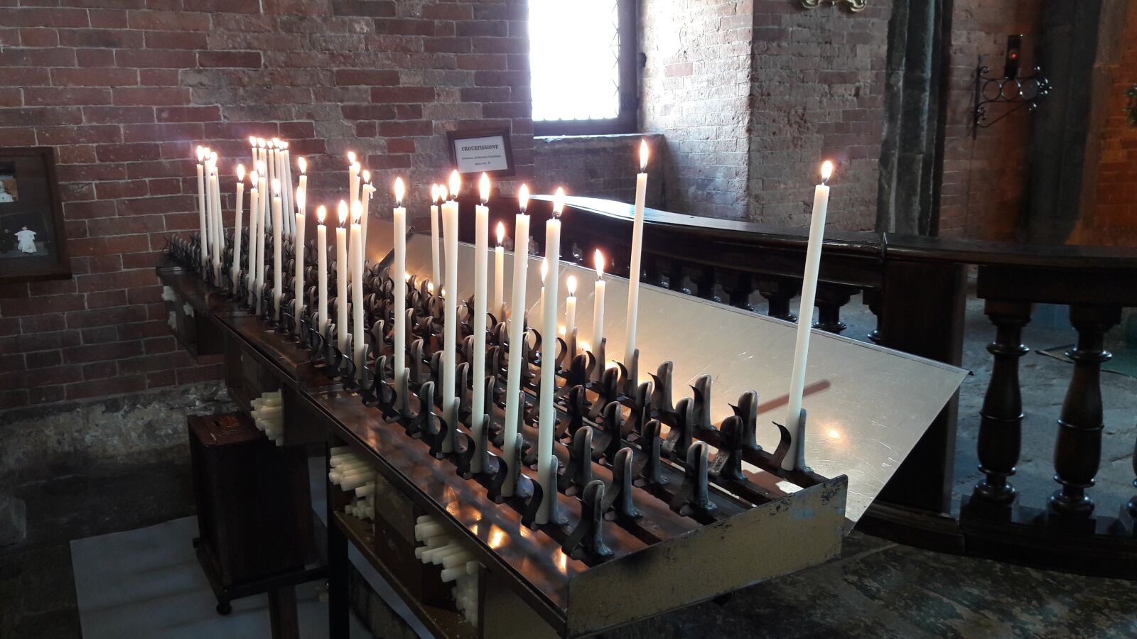 Samsung Galaxy A5(2016) sample photo. Altar, candles, light photography