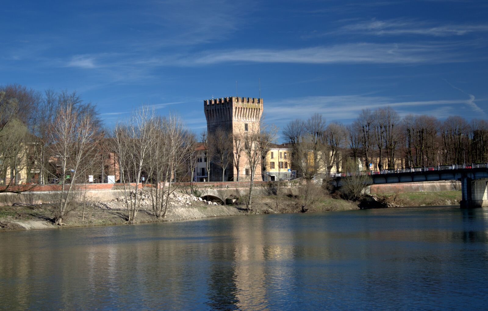 Nikon D3200 sample photo. Torre, river, castle photography