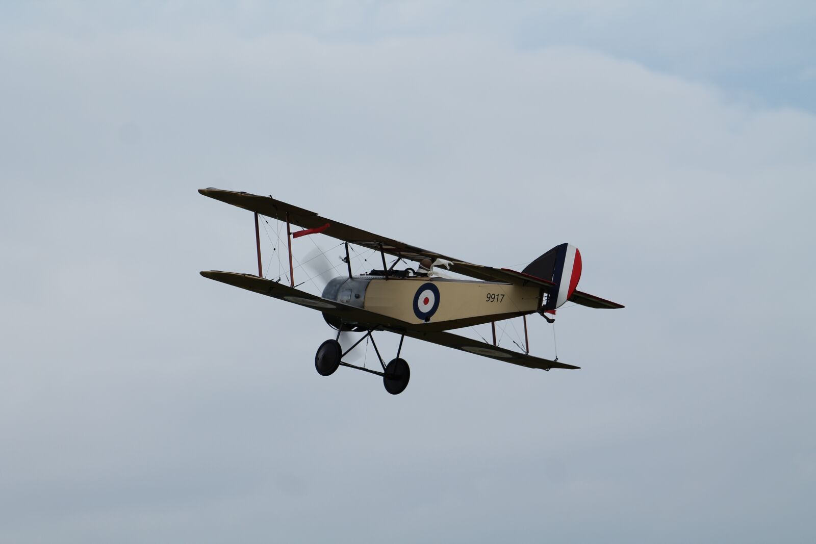 Canon EF 75-300mm f/4-5.6 sample photo. Double decker, aircraft, propeller photography