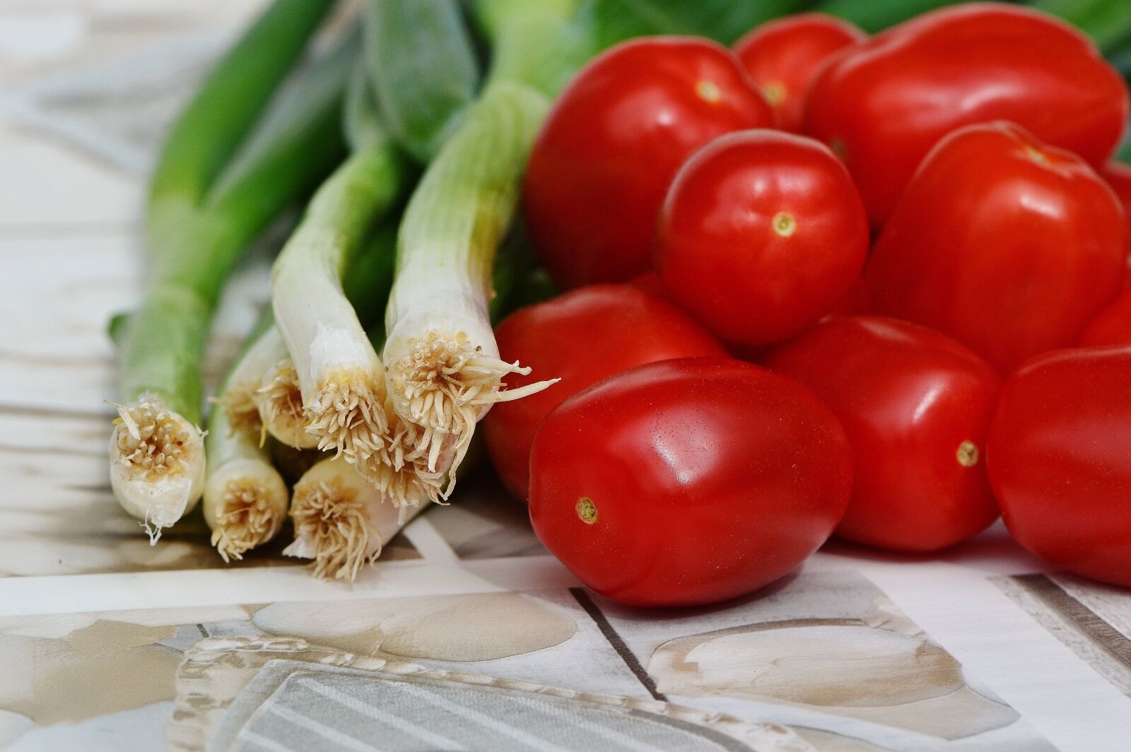 Nikon D3200 sample photo. Tomatoes, spring onions, vegetables photography
