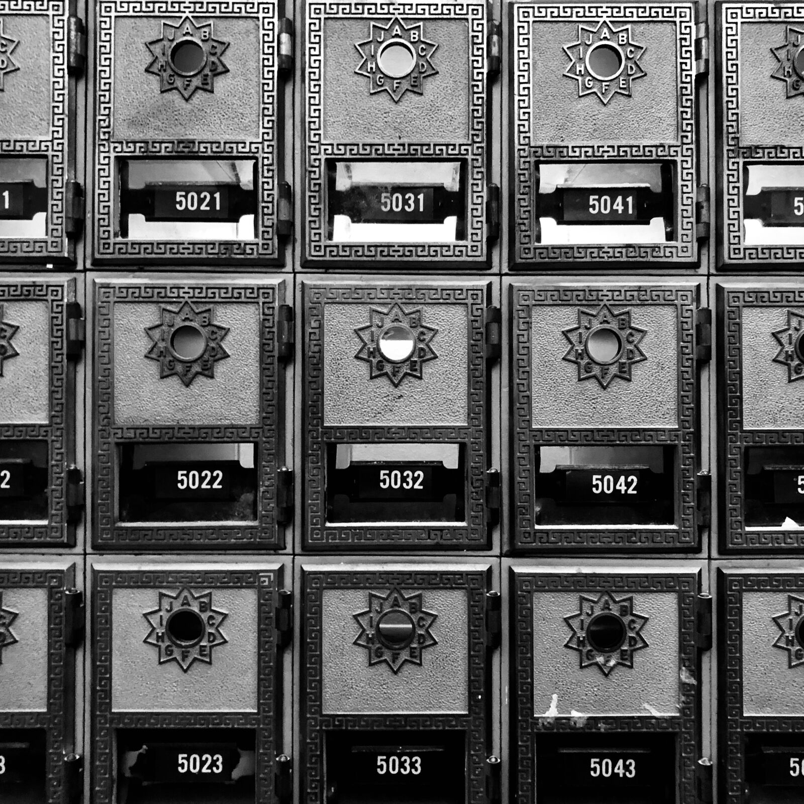 iPhone X back dual camera 4mm f/1.8 sample photo. Cabinet, mailbox, box photography