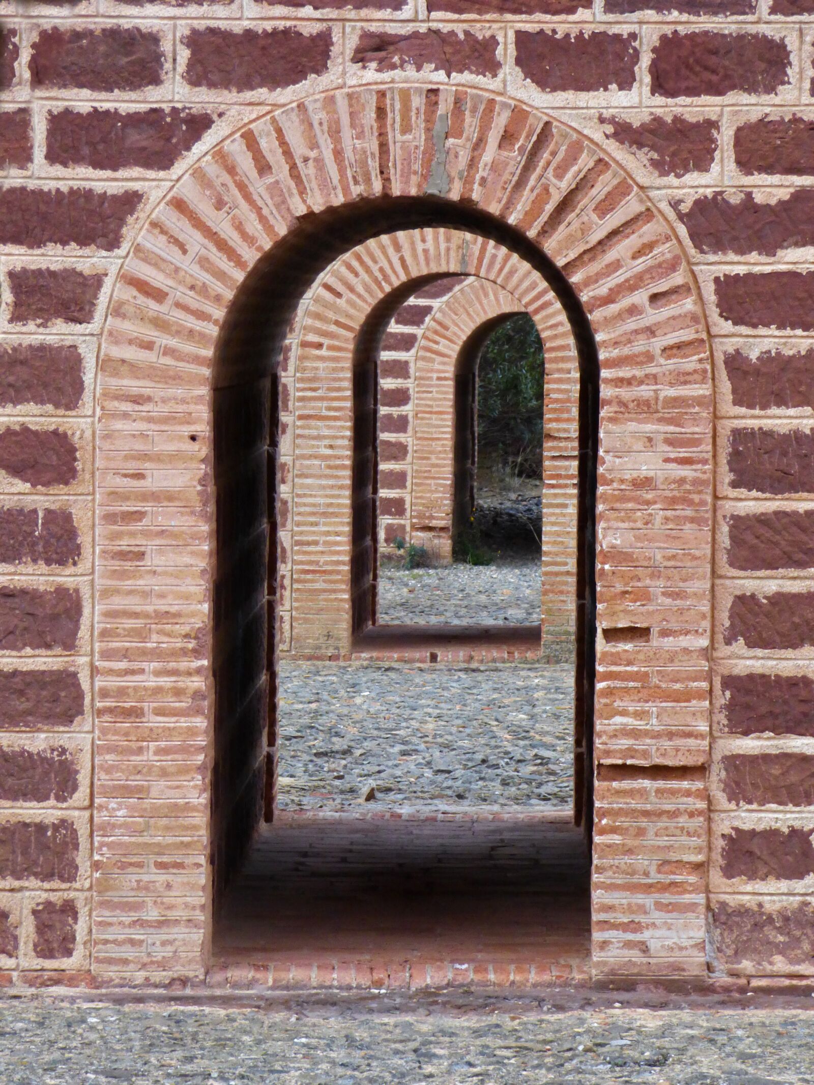 Panasonic Lumix DMC-FZ70 sample photo. Arc, freemasonry, architecture photography