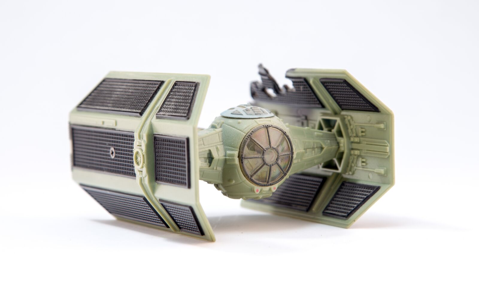 Canon EOS 6D + Canon EF 24-105mm F4L IS USM sample photo. T-fighter, star wars, model photography