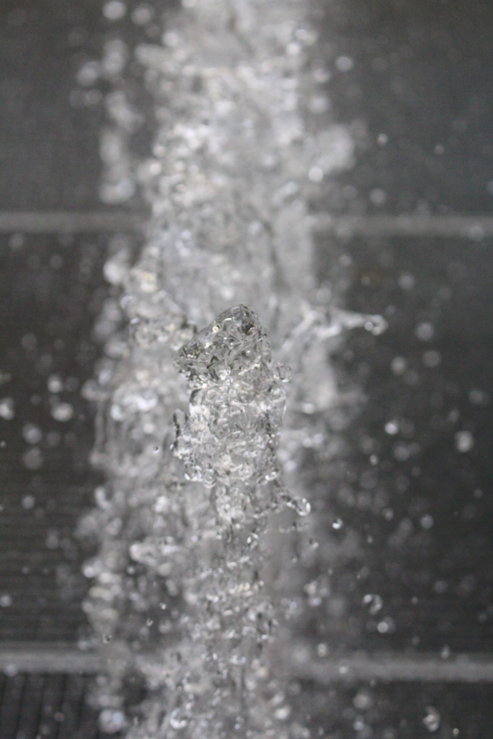 Canon EOS 700D (EOS Rebel T5i / EOS Kiss X7i) sample photo. Fountain, water, water games photography