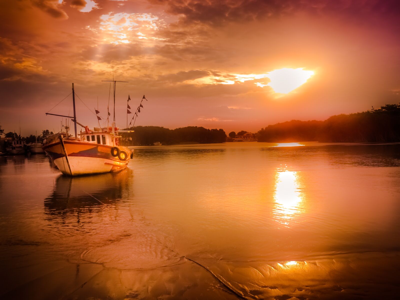 Canon PowerShot SX50 HS sample photo. Sunset, sol, water photography