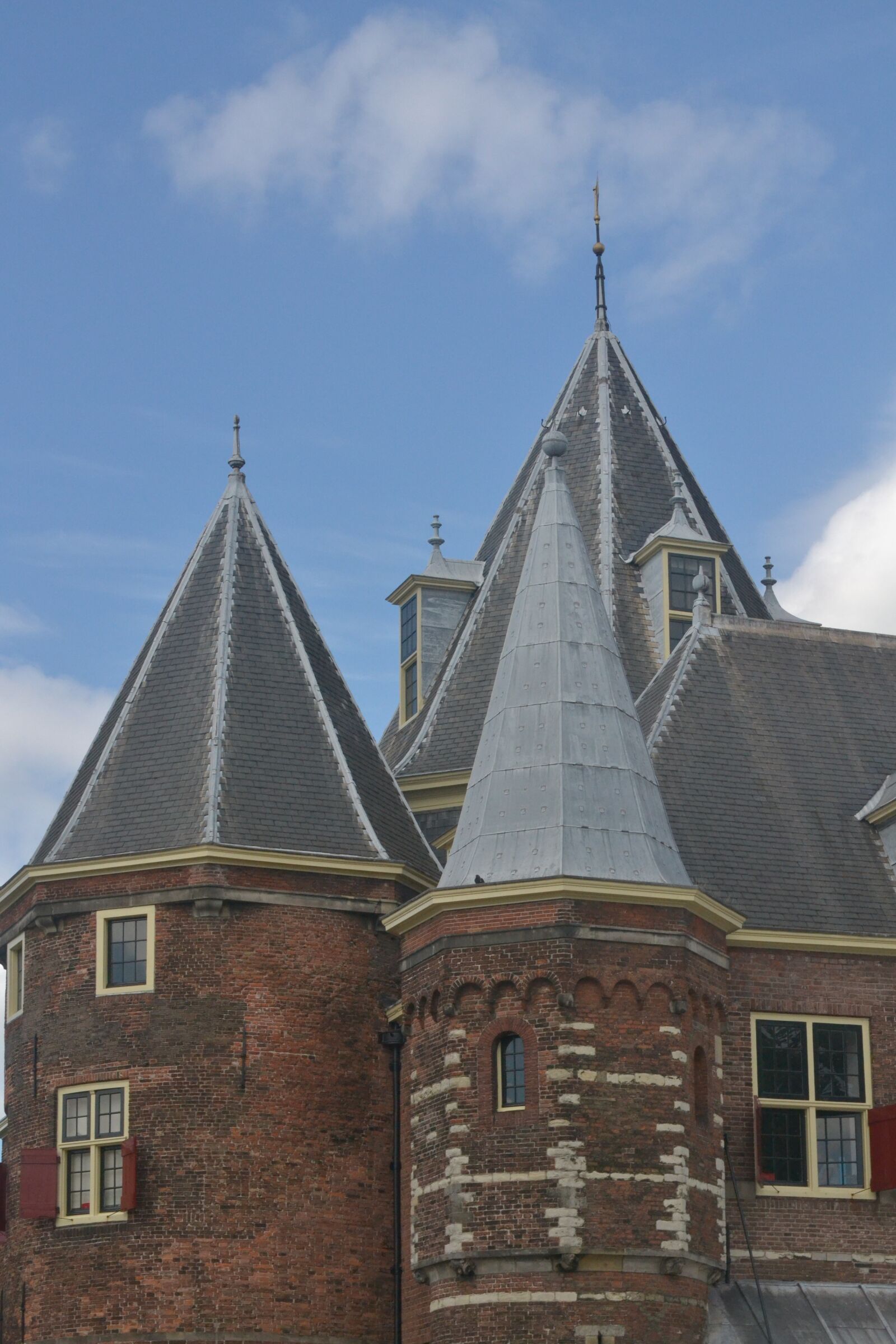 Nikon D3100 sample photo. Church, amsterdam, red zone photography