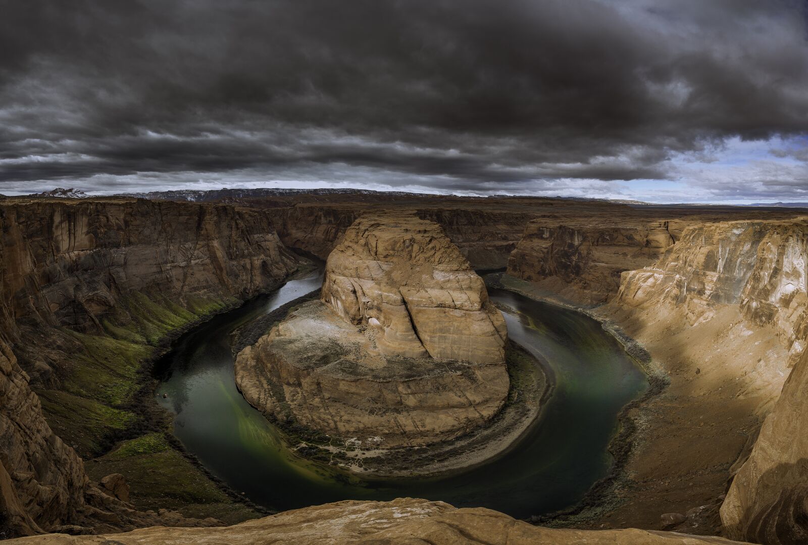 Nikon D800 sample photo. Bad weather, cliffs, clouds photography