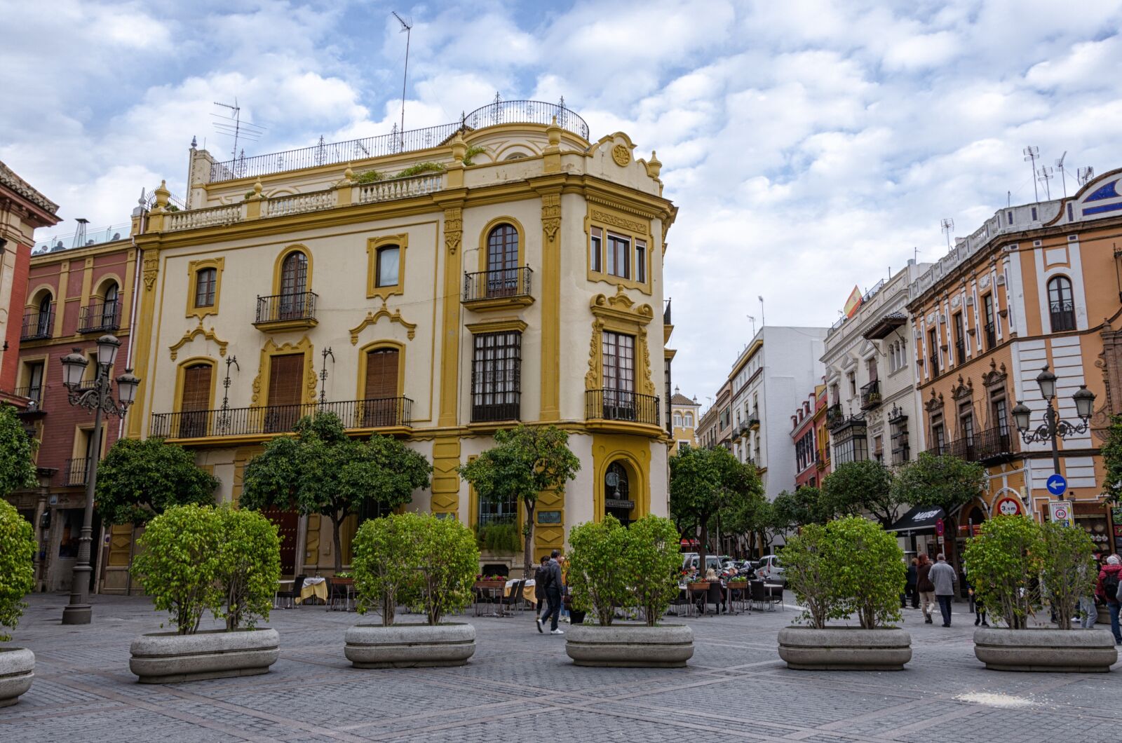 Nikon D5100 sample photo. Architecture, city, building photography