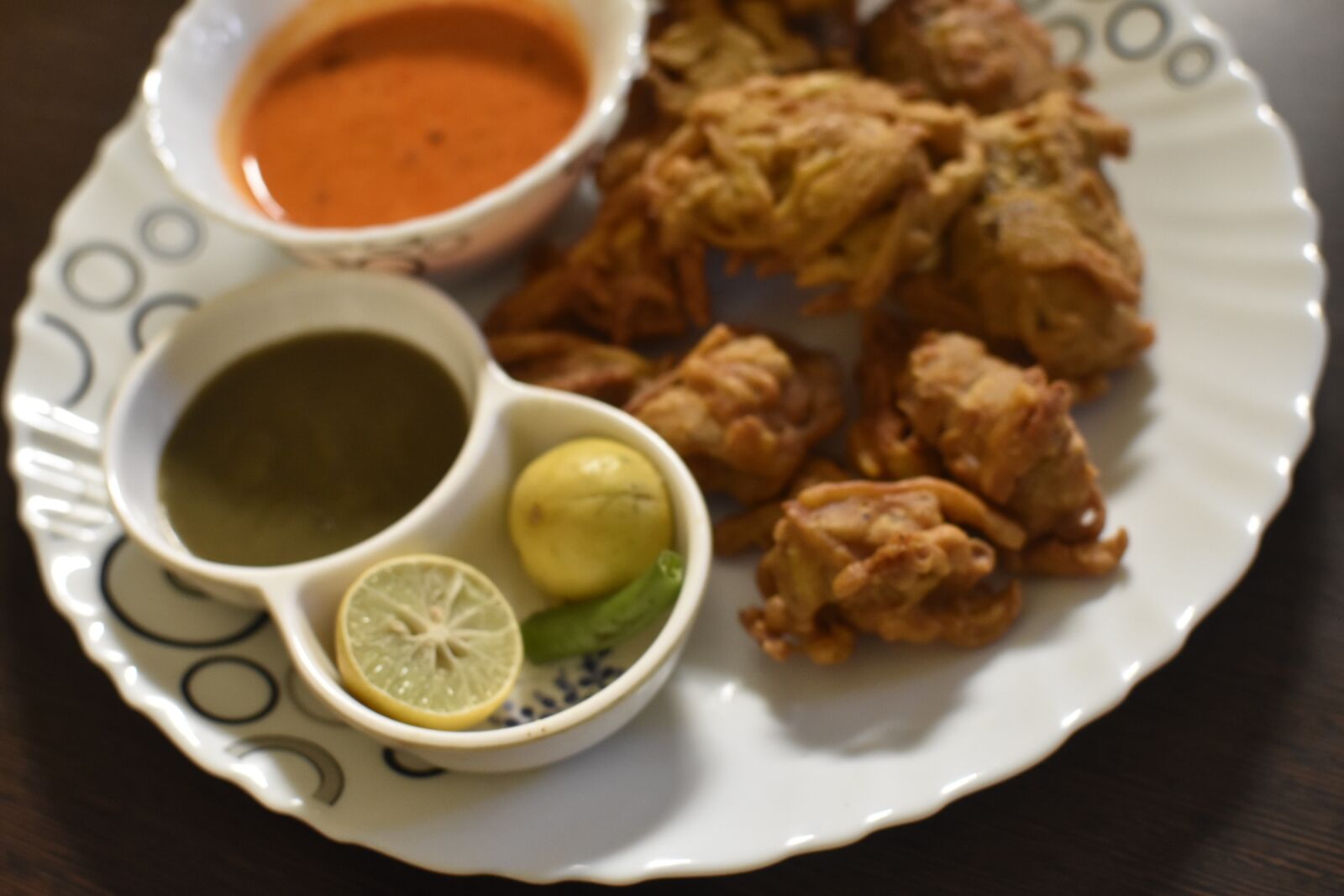 Nikon D3400 sample photo. Pakora recipe, pakora banane photography