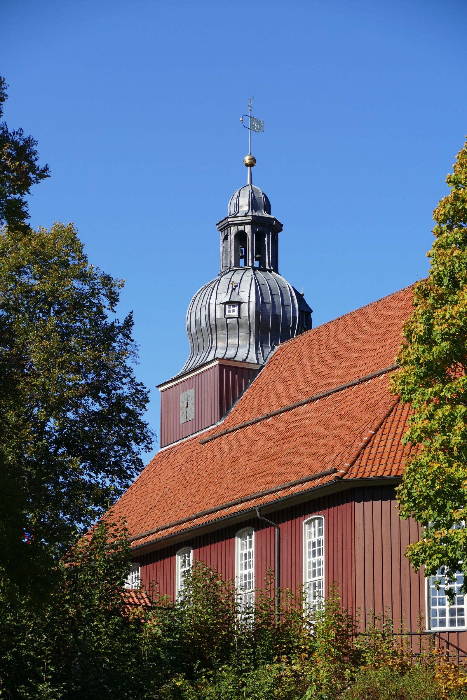 Panasonic Lumix DMC-FZ1000 sample photo. Church, steeple, clock tower photography
