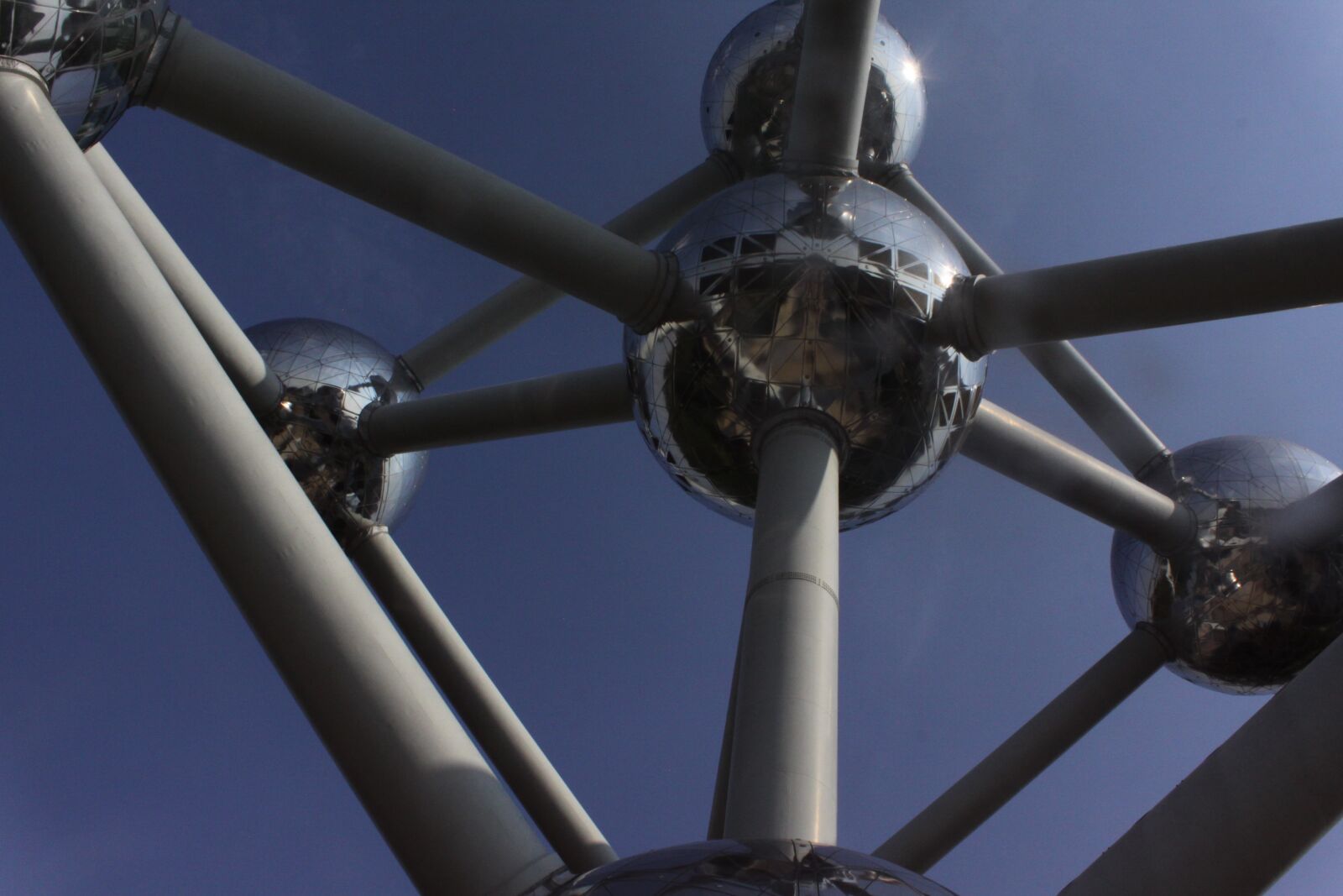 Canon EOS 50D sample photo. Atomium, brussels, ferragosto photography