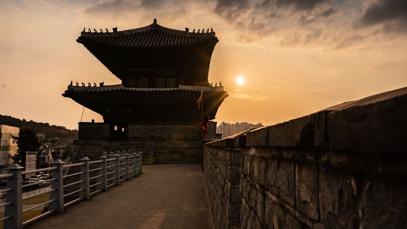 Sony a7 III + Sigma 35mm F1.4 DG HSM Art sample photo. Hwaseong fortress, janganmun gate photography
