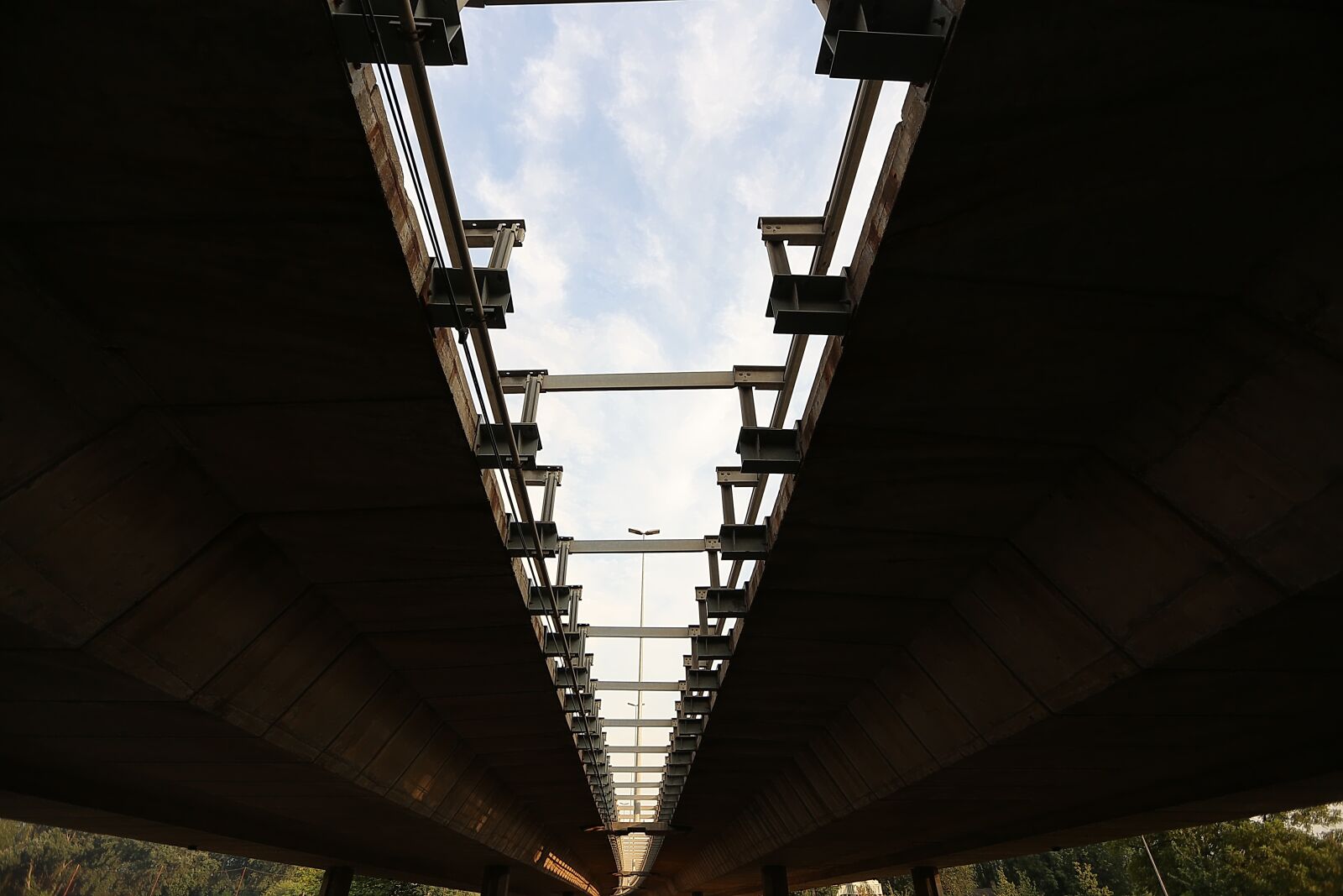 Canon EF 16-35mm F2.8L II USM sample photo. Underneath, bridge, engineering, concrete photography