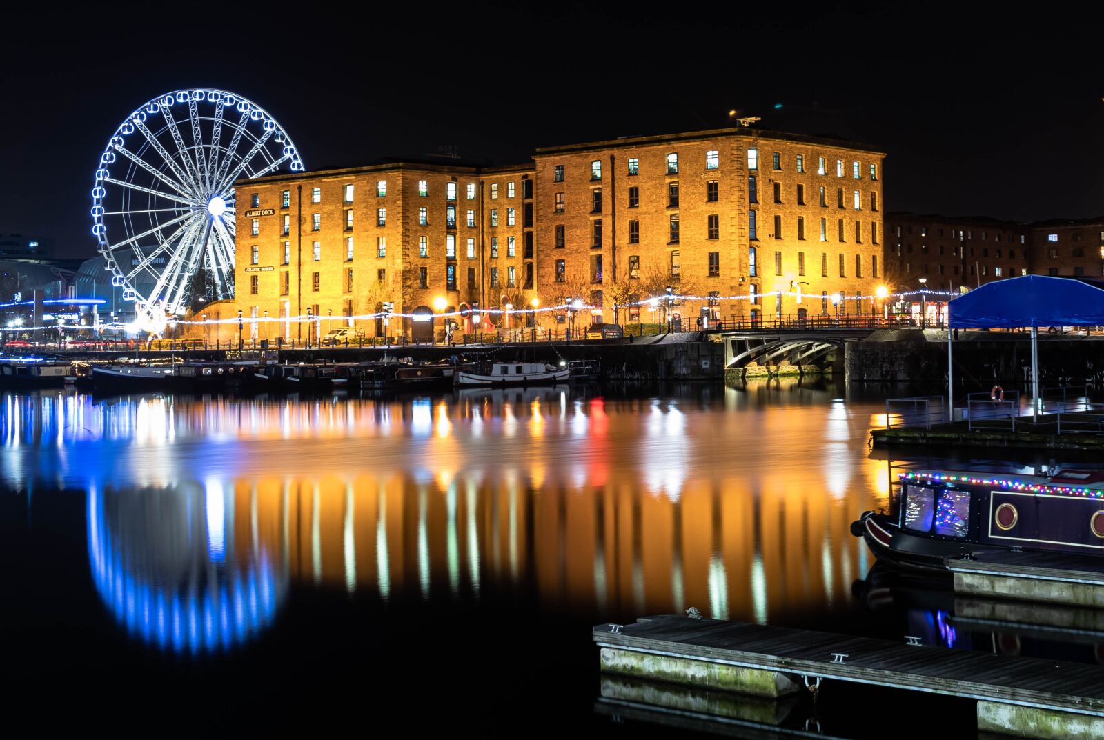 Canon EOS 80D + Canon EF-S 24mm F2.8 STM sample photo. Liverpool, albert, dock photography
