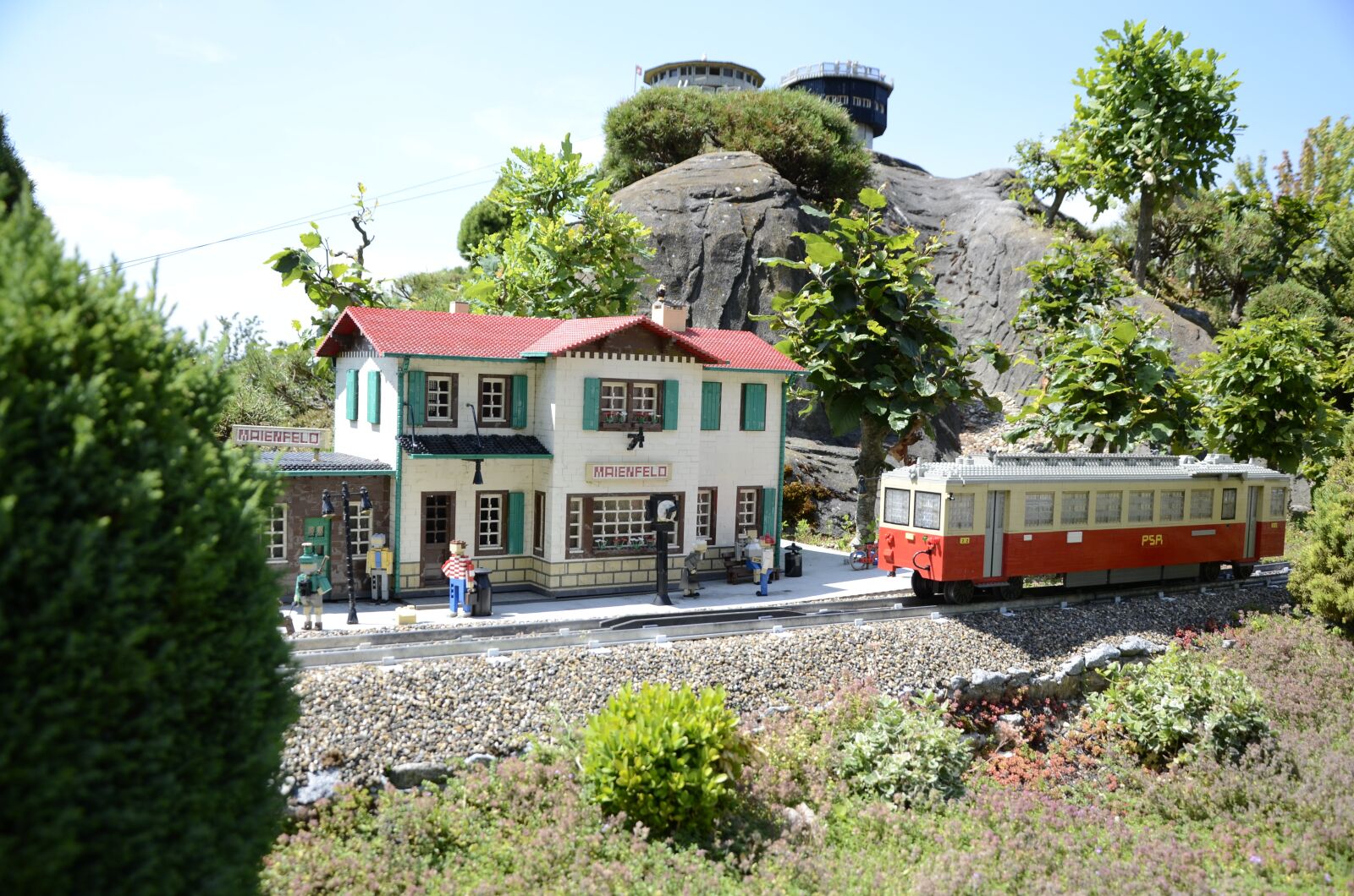 Nikon D7000 sample photo. Legoland, railway station, leisure photography