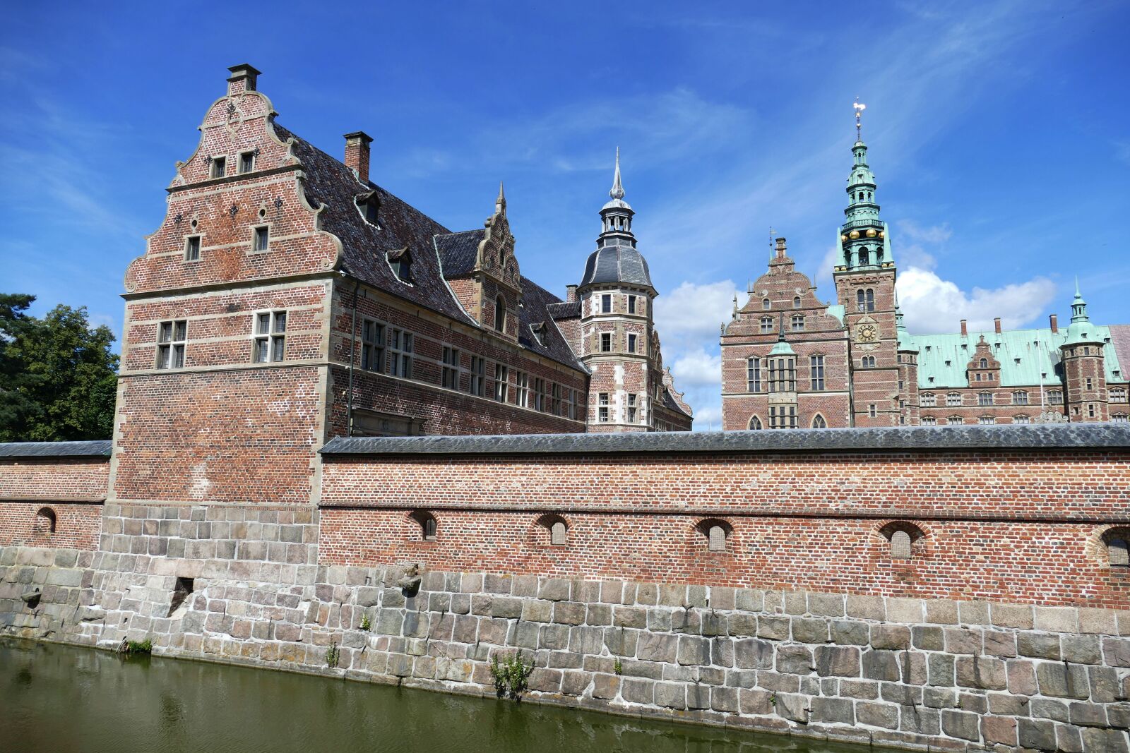 Panasonic Lumix DMC-FZ1000 sample photo. Denmark, castle, frederiksborg photography