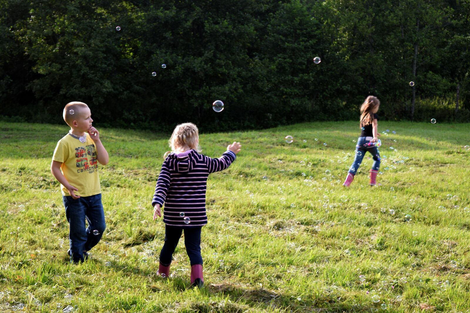 Nikon D3300 sample photo. Children, playing, soap bubbles photography