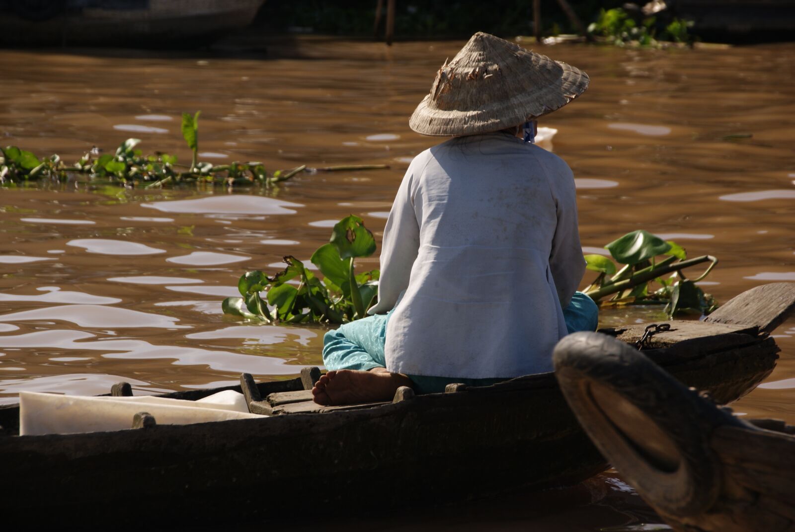 Sony Alpha DSLR-A230 sample photo. Mekong, floating market, vietnam photography