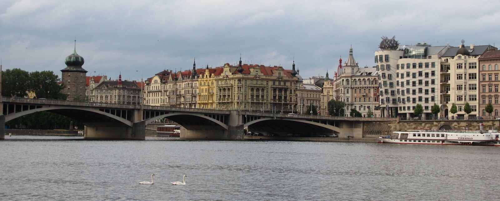 Canon PowerShot G11 sample photo. Prague, praha photography