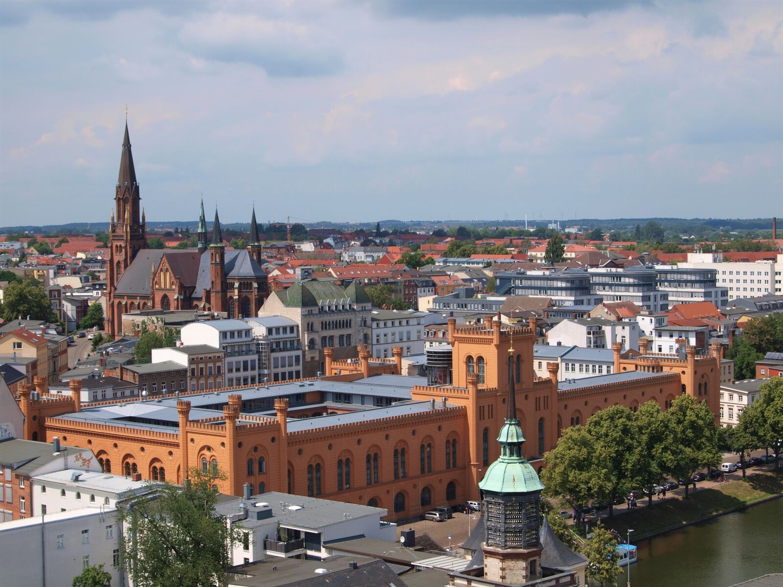Olympus E-420 (EVOLT E-420) sample photo. Schwerin, historic center, mecklenburg photography