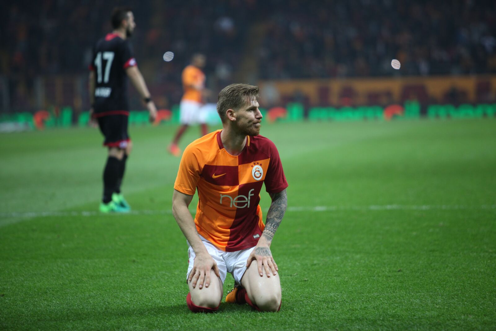 Canon EOS 5D Mark II sample photo. Galatasaray, serdar aziz, lake photography