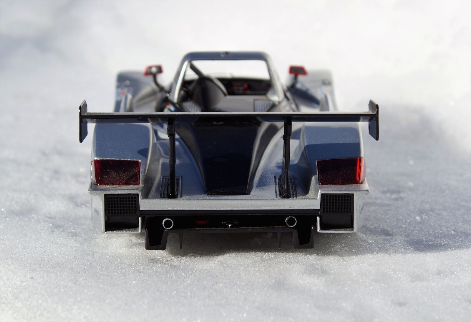 Sony DT 18-70mm F3.5-5.6 sample photo. Model car, audi, r8r photography
