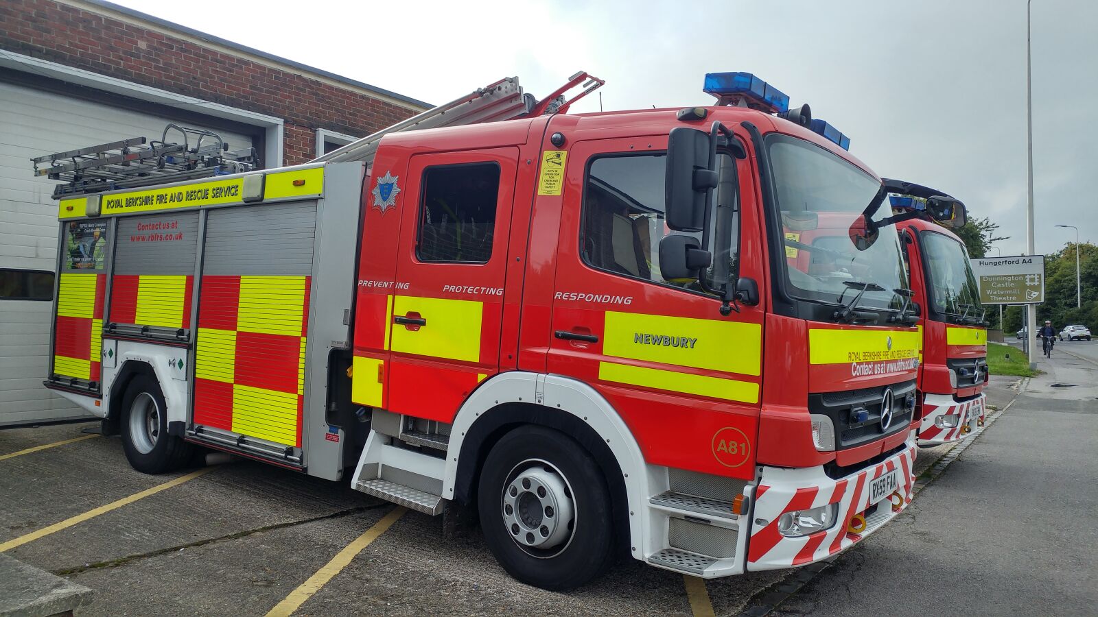 LG G5 sample photo. Fire engine, fire truck photography