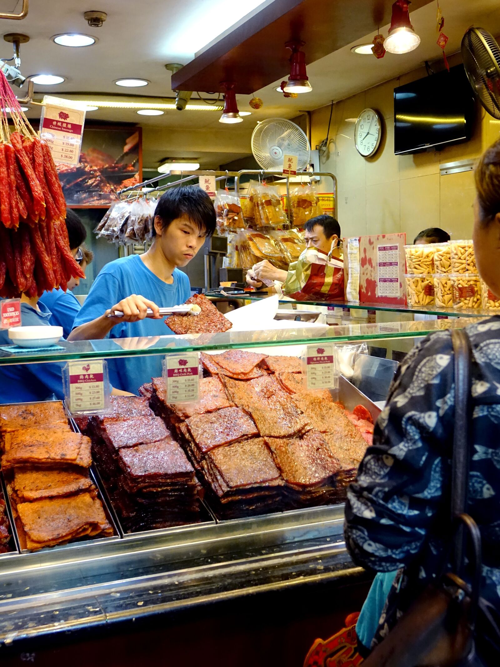 Sony Cyber-shot DSC-RX10 sample photo. Singapore, chinatown, barbecue sliced photography