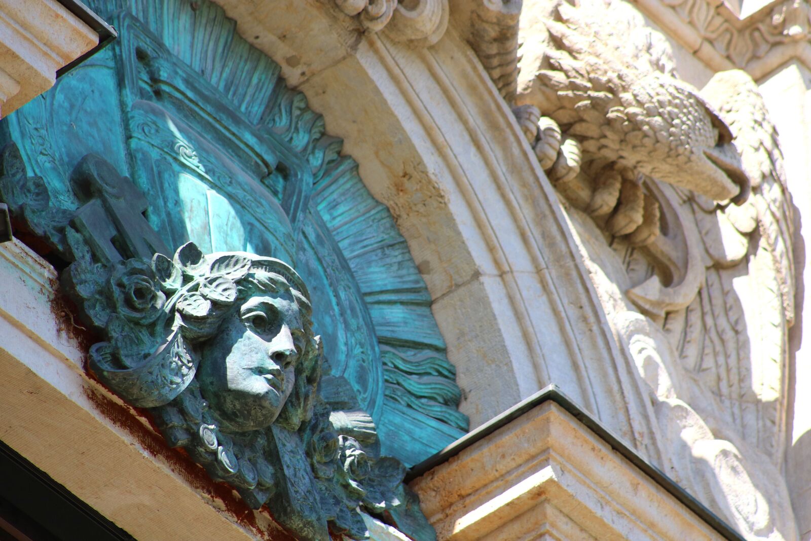 Canon EOS 750D (EOS Rebel T6i / EOS Kiss X8i) sample photo. Facade, old, leipzig photography