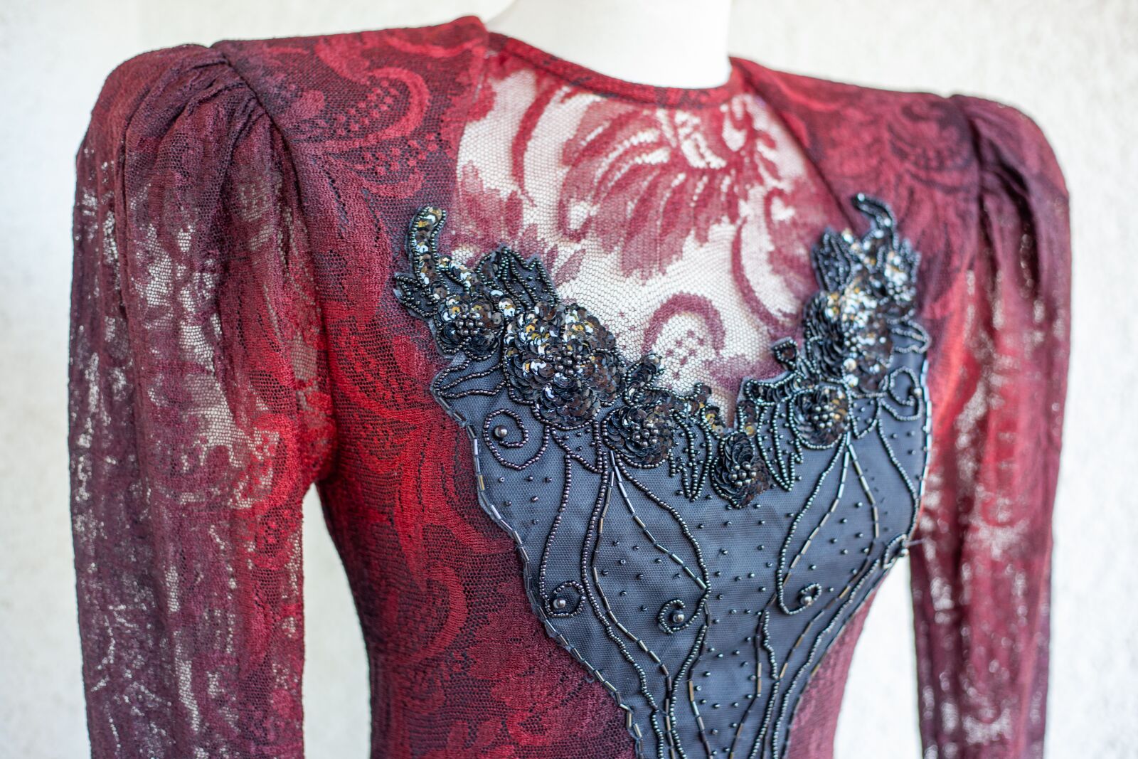 Canon EF 50mm F1.8 II sample photo. Sequins, dress, red photography