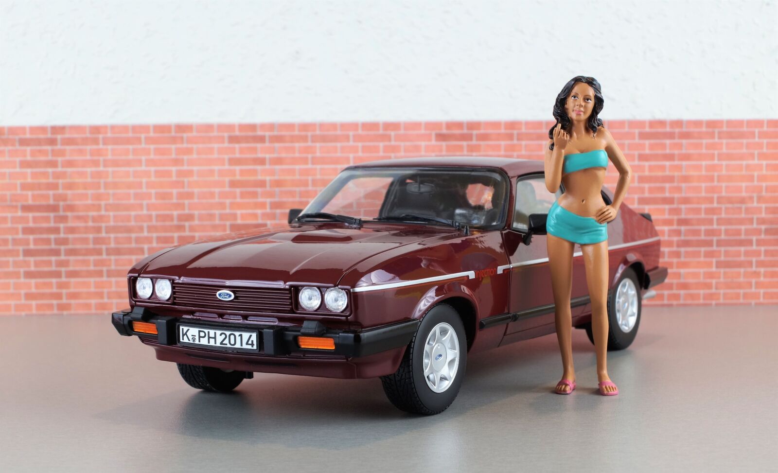 Sony DT 18-70mm F3.5-5.6 sample photo. Model car, ford, capri photography
