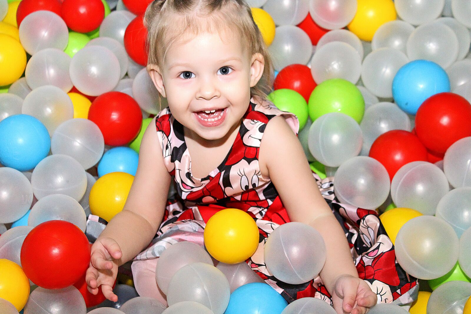Canon EOS 1100D (EOS Rebel T3 / EOS Kiss X50) sample photo. Baby, joy, emotions photography