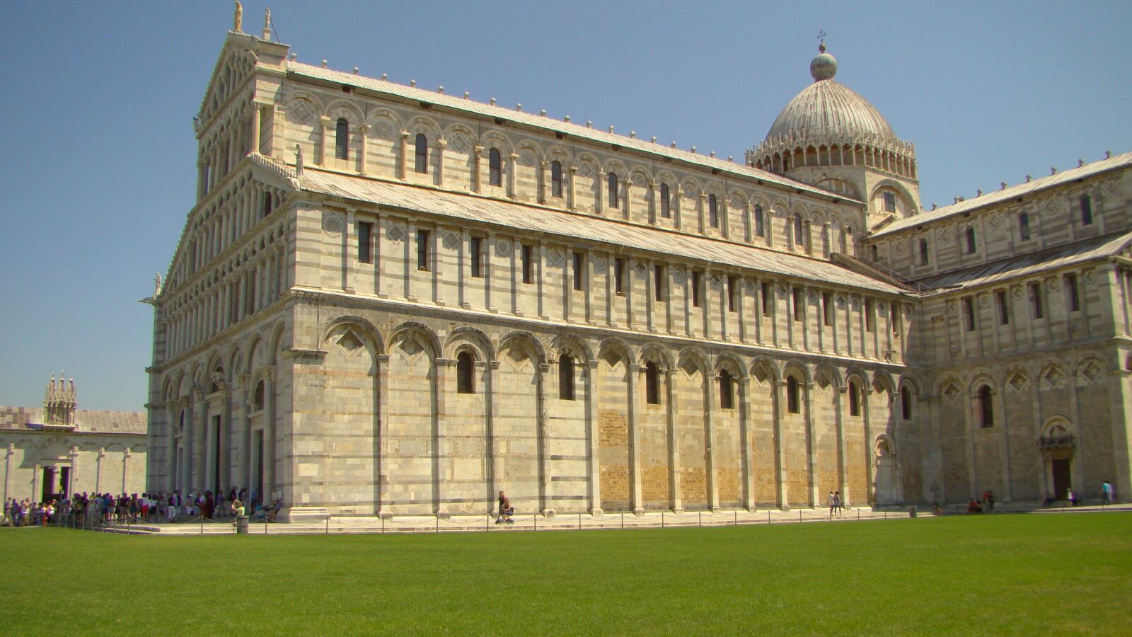 Sony Cyber-shot DSC-H50 sample photo. Italy, pisa, cathedral photography