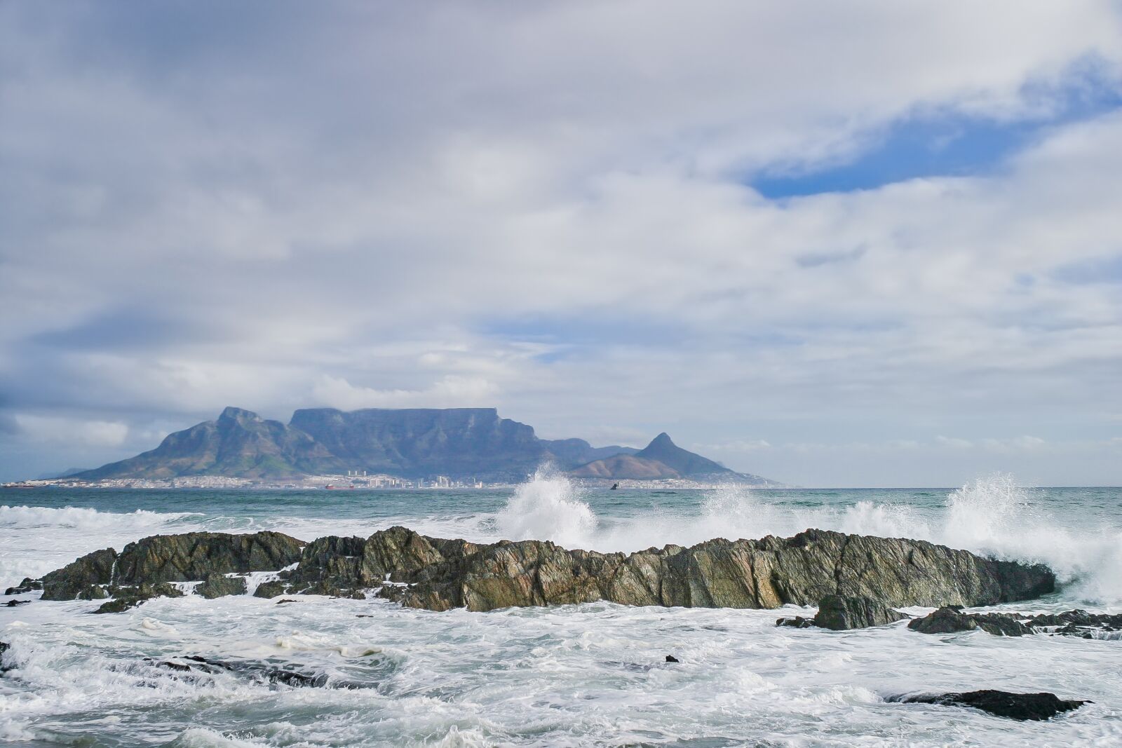 Canon EOS 10D sample photo. Table mountain, ocean, sky photography