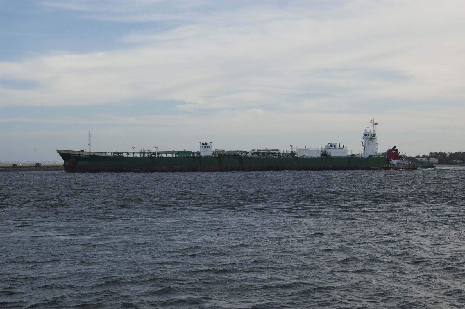 Nikon D70 sample photo. Ship, tanker, petrochem photography