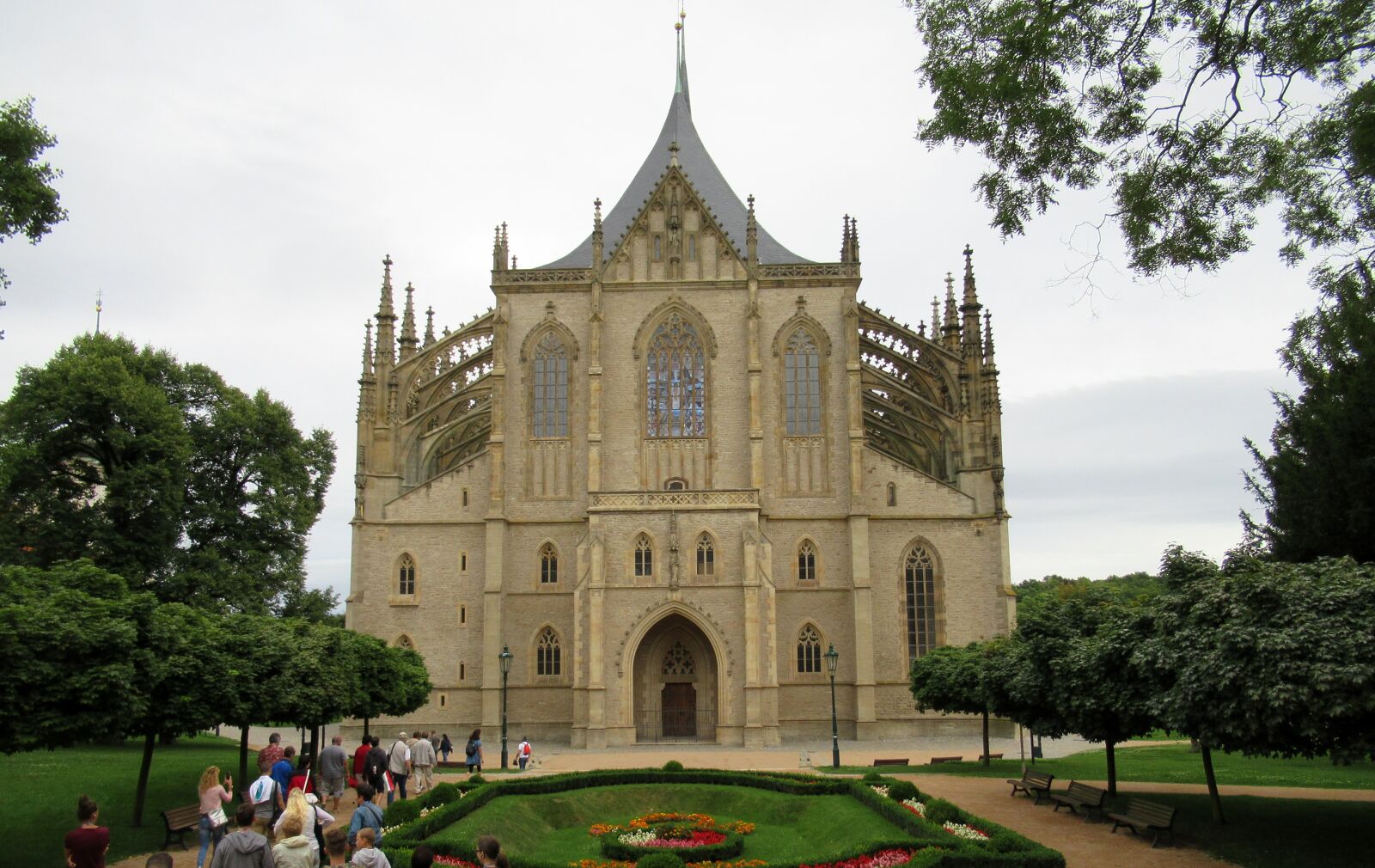 Canon PowerShot SX620 HS sample photo. Czech republic, kutna-hora, architecture photography