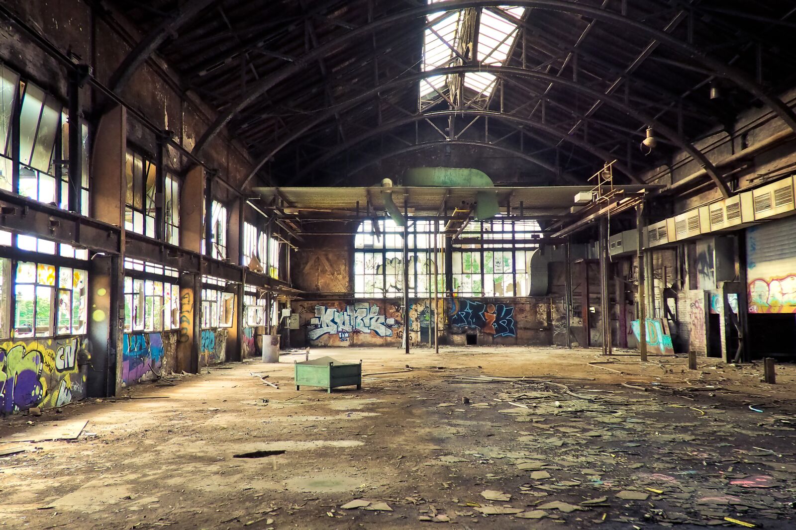 Olympus OM-D E-M10 sample photo. Lost places, rooms, abandoned photography