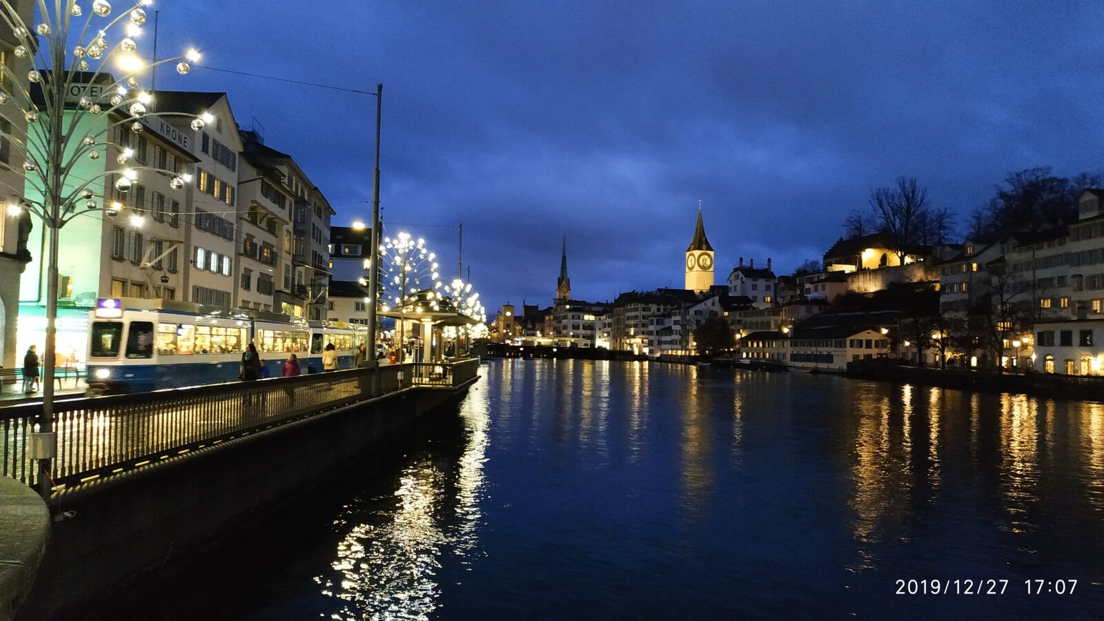 Xiaomi MI MAX 3 sample photo. Zurich, switzerland, river photography