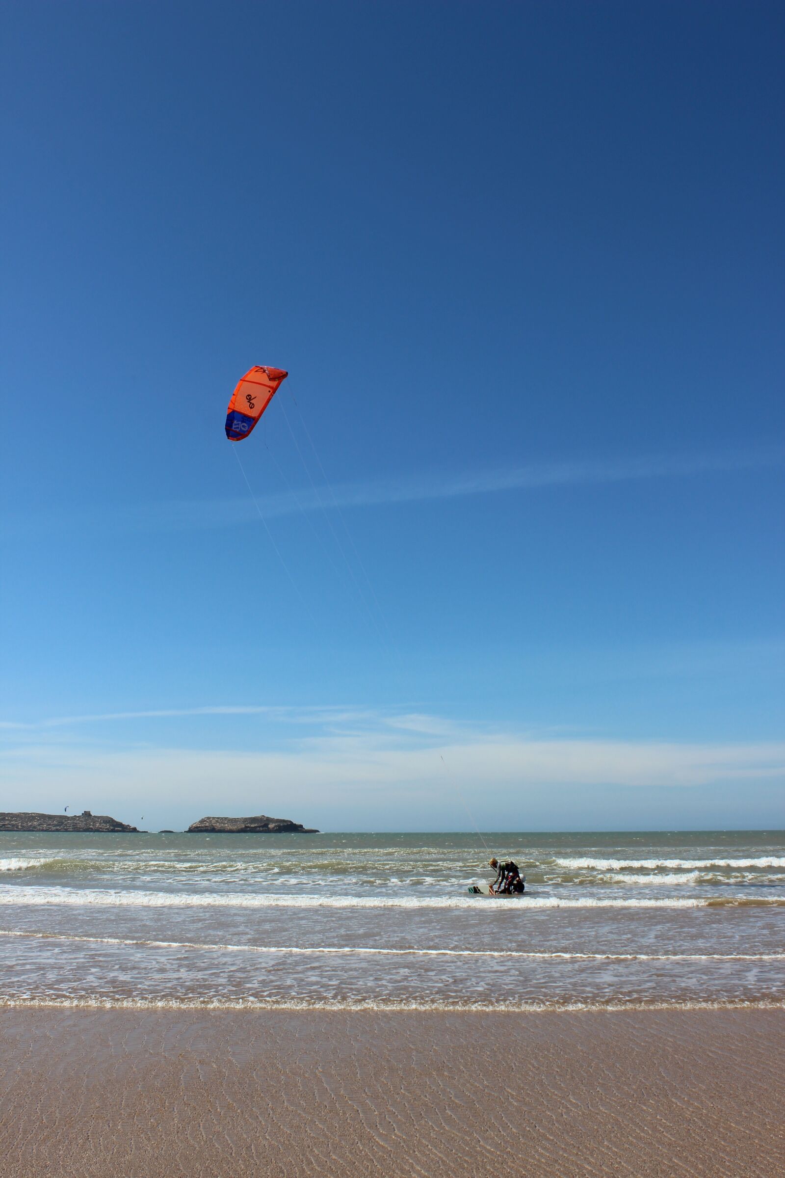 Canon EOS 600D (Rebel EOS T3i / EOS Kiss X5) sample photo. Kite, kitesurfer, sport photography