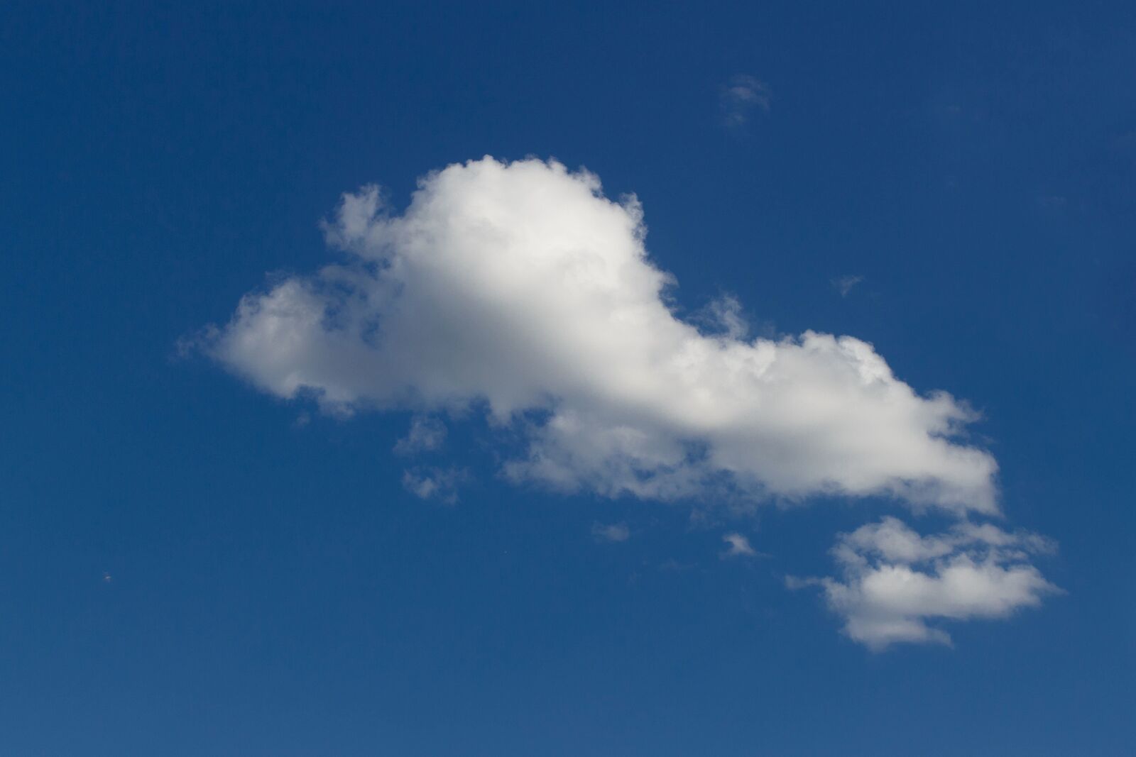 Canon EOS 100D (EOS Rebel SL1 / EOS Kiss X7) sample photo. Sky, cloud, atmosphere, meteorology photography