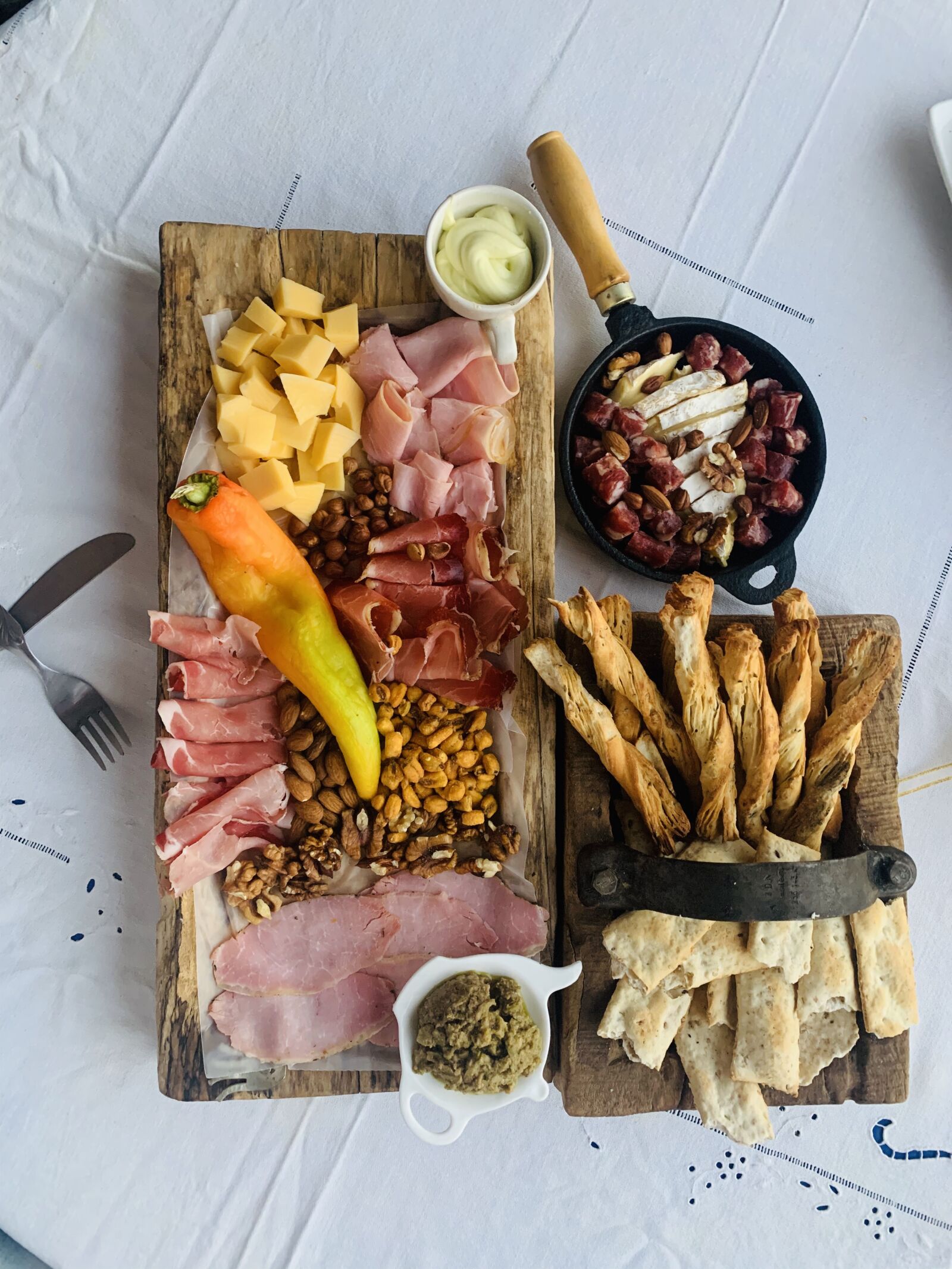 iPhone XR back camera 4.25mm f/1.8 sample photo. Cheese, jam, bread photography