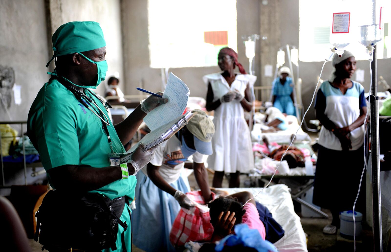 Nikon D700 sample photo. Doctor, reads, patients, chart photography
