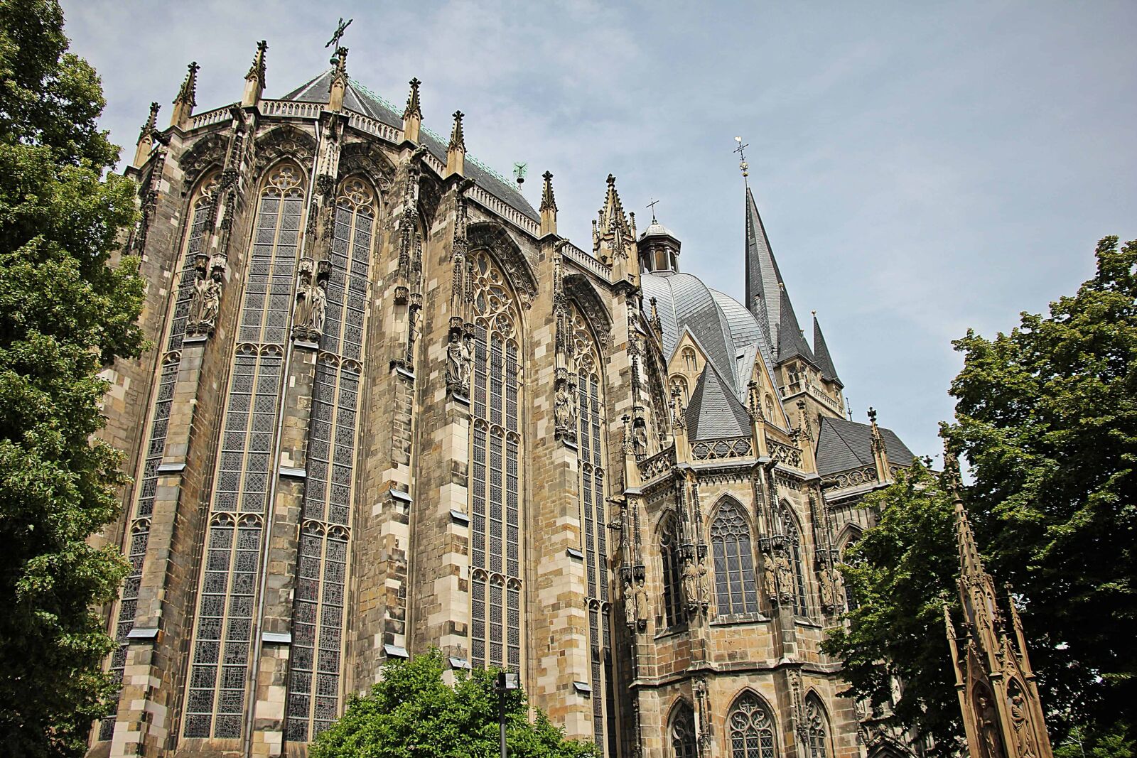 Canon EOS 550D (EOS Rebel T2i / EOS Kiss X4) sample photo. Religion, cathedral, city, old photography