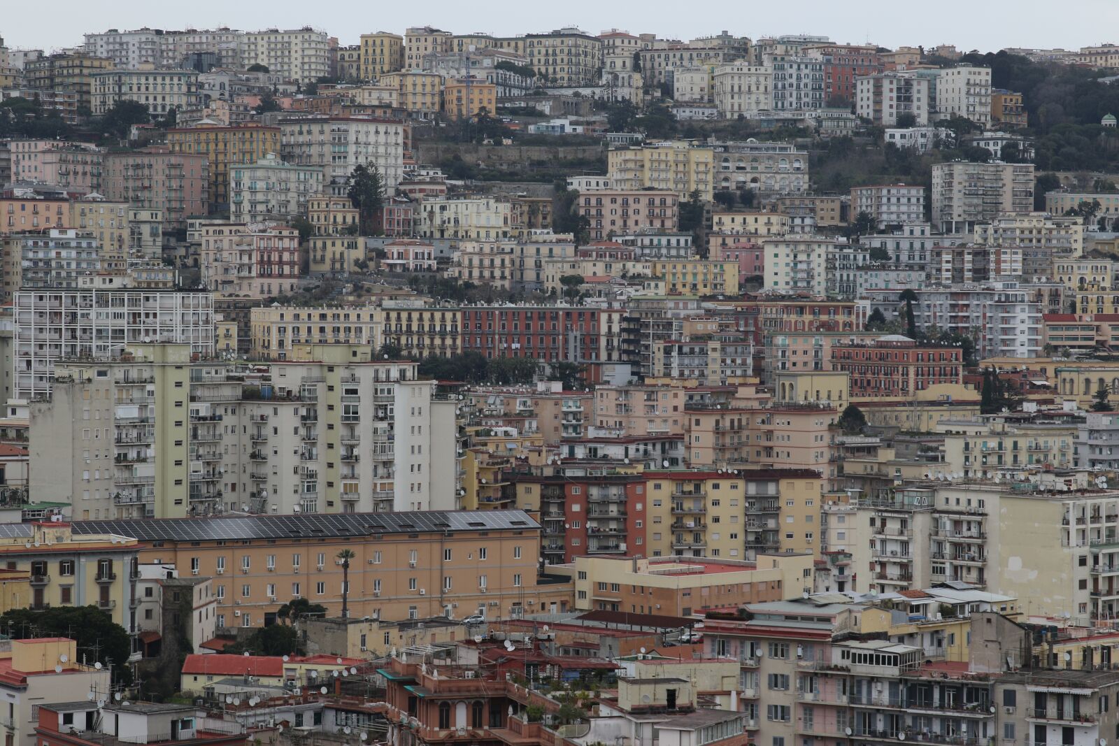 Canon EOS 7D Mark II sample photo. Naples, buildings, city photography